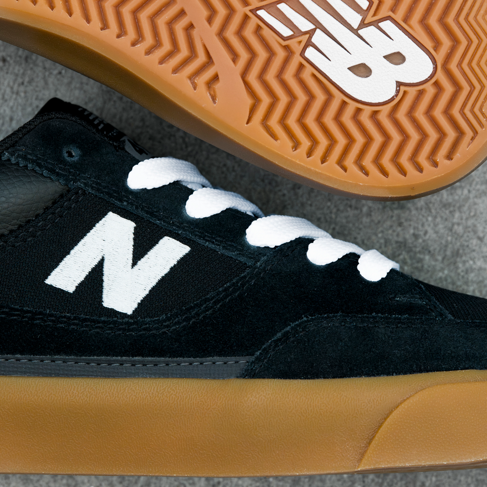 Férfi cipő New Balance Numeric UN417BGC – fekete