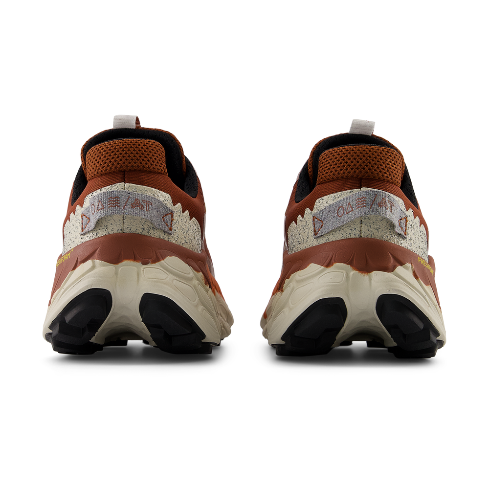 Férfi futócipő New Balance Fresh Foam X More Trail v3 MTMORAR3 – barna
