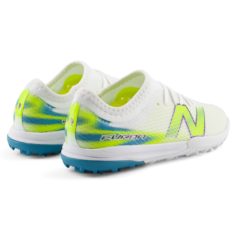 Gyermek turf cipő New Balance FURON TEAM JNR TF V9 YF3T69A – fehér