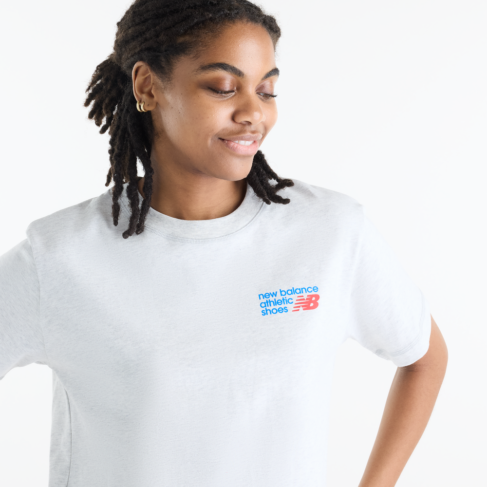 Női póló New Balance Athletics Premium Logo Hip Length – szürke
