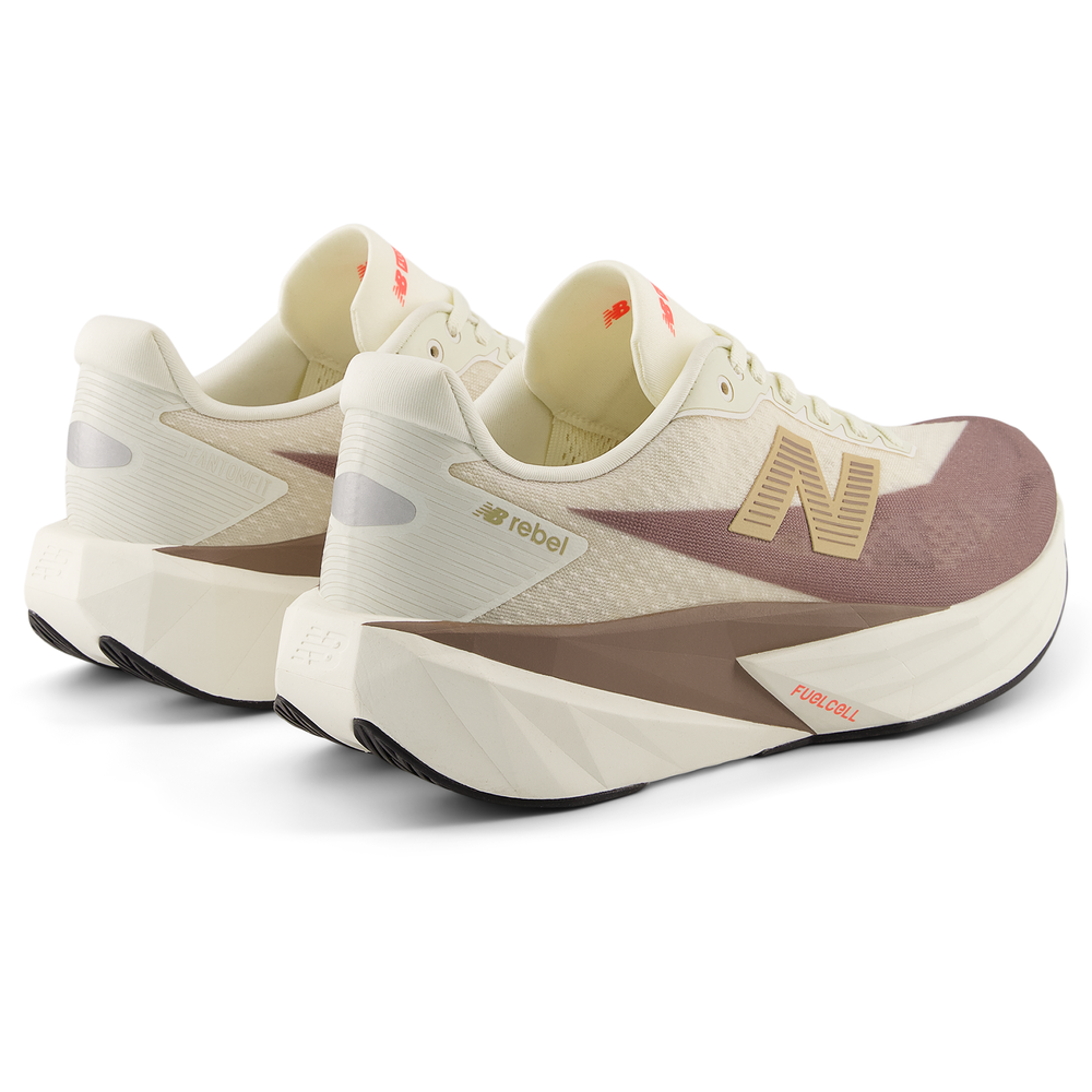 Női futócipő New Balance FuelCell Rebel v5 WFCXLJ5 – bézs