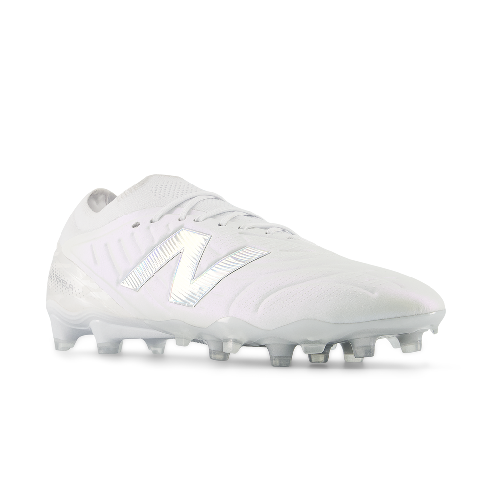 Férfi focicipő New Balance TEKELA ELITE FG V5 UT1FL96O – fehér