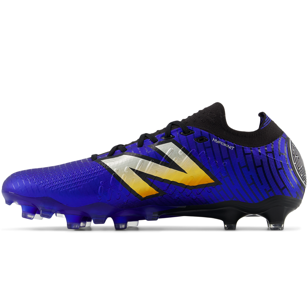 Férfi focicipő New Balance TEKELA PRO FG V4+ ST1FLZ45 – kék