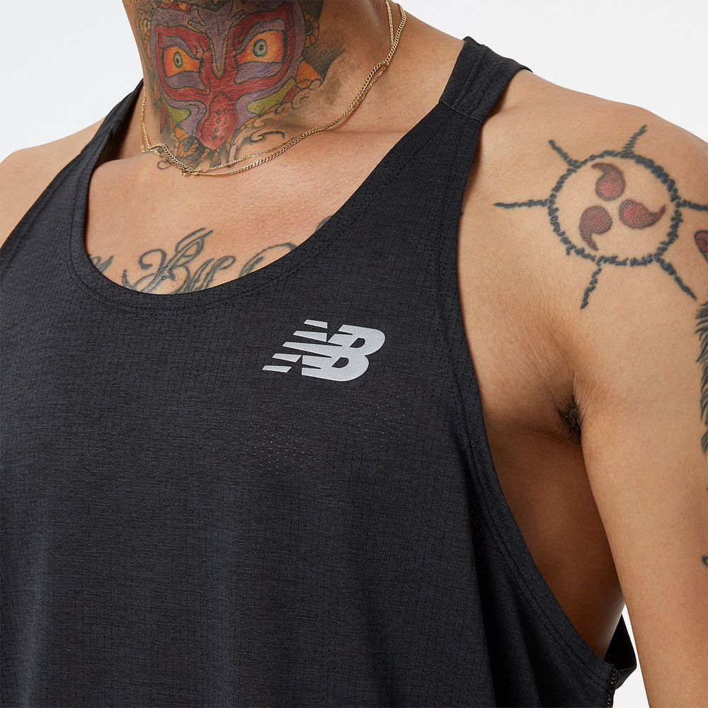 Férfi póló New Balance MT21260BK – fekete