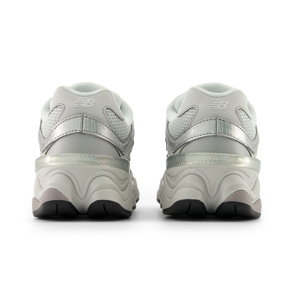 Gyermekcipő New Balance G90602LB – szürke