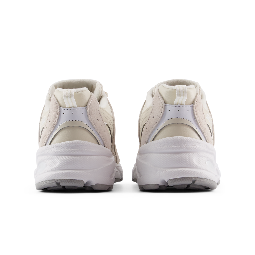 Gyermekcipő New Balance G5304V7 – bézs