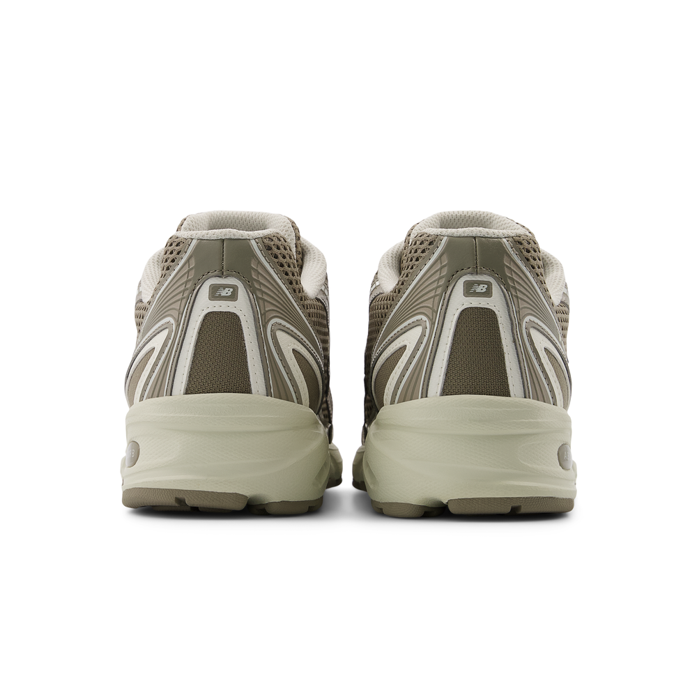 Unisex cipő New Balance U740SA2 – barna
