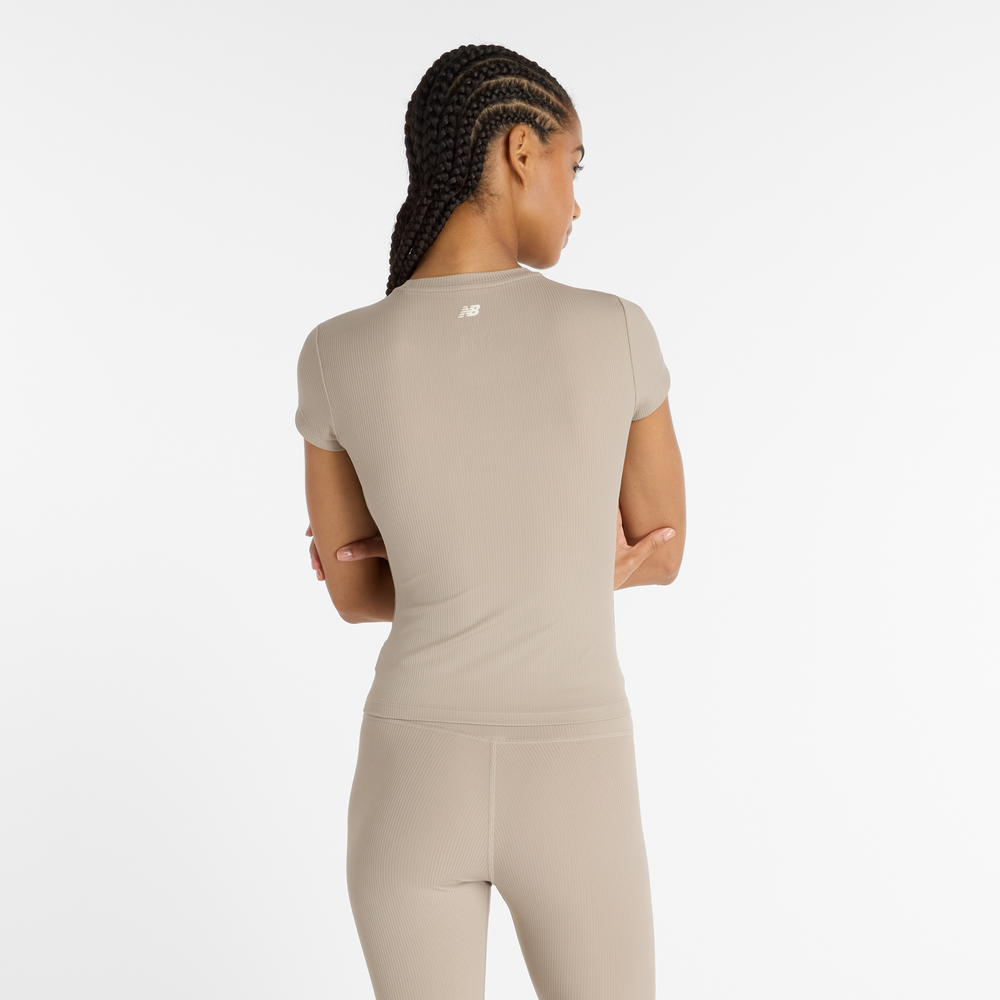 Női póló New Balance WT53125ADS – bézs