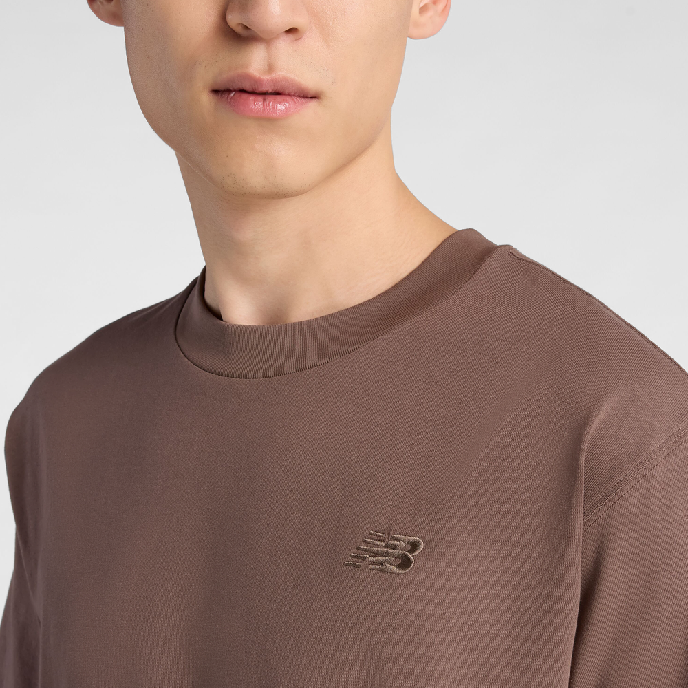 Férfi póló New Balance MT41533ABP – barna