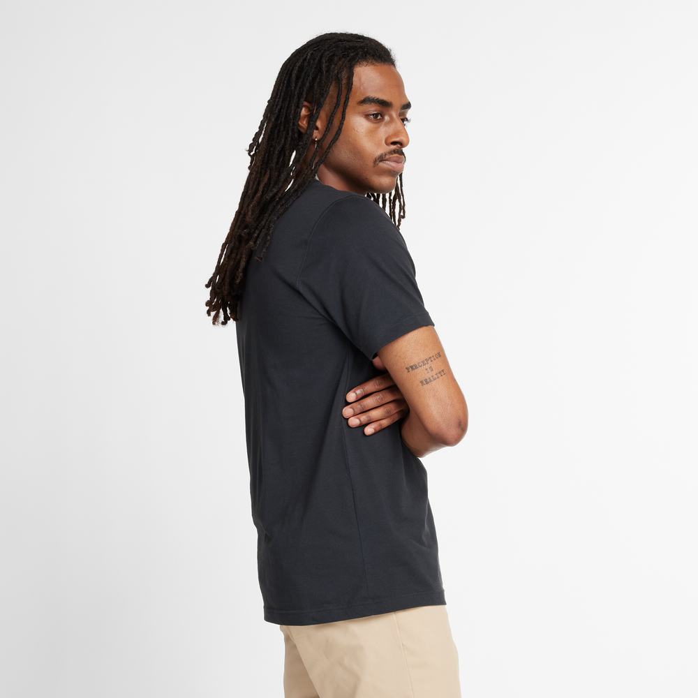 Férfi póló New Balance MT43902BK – fekete