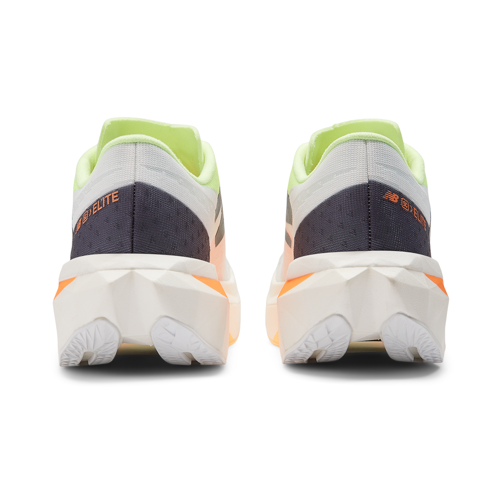 Női futócipő New Balance FuelCell SC Elite V4 WRCELLA4 – fehér