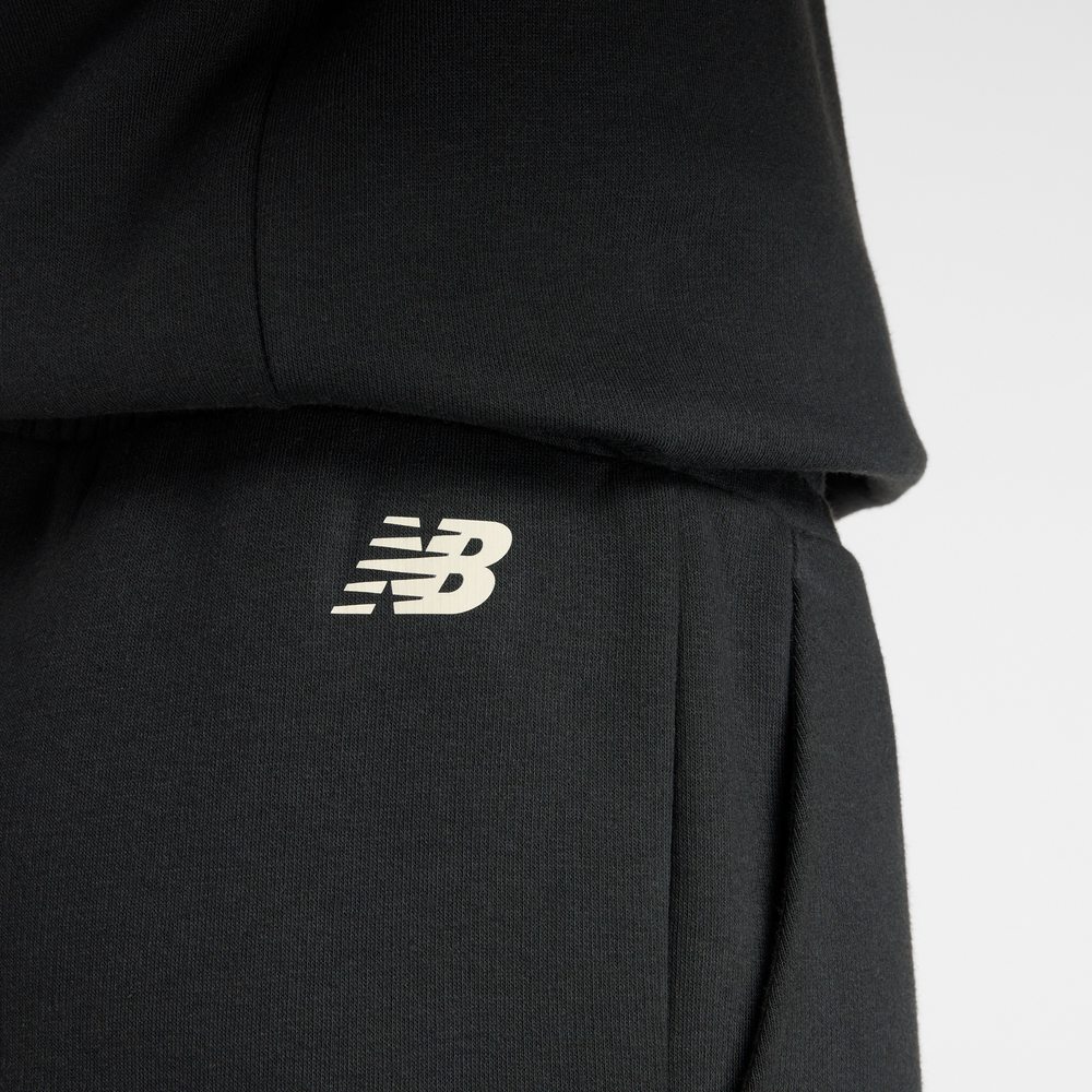 Női nadrág New Balance WP53903BK – fekete