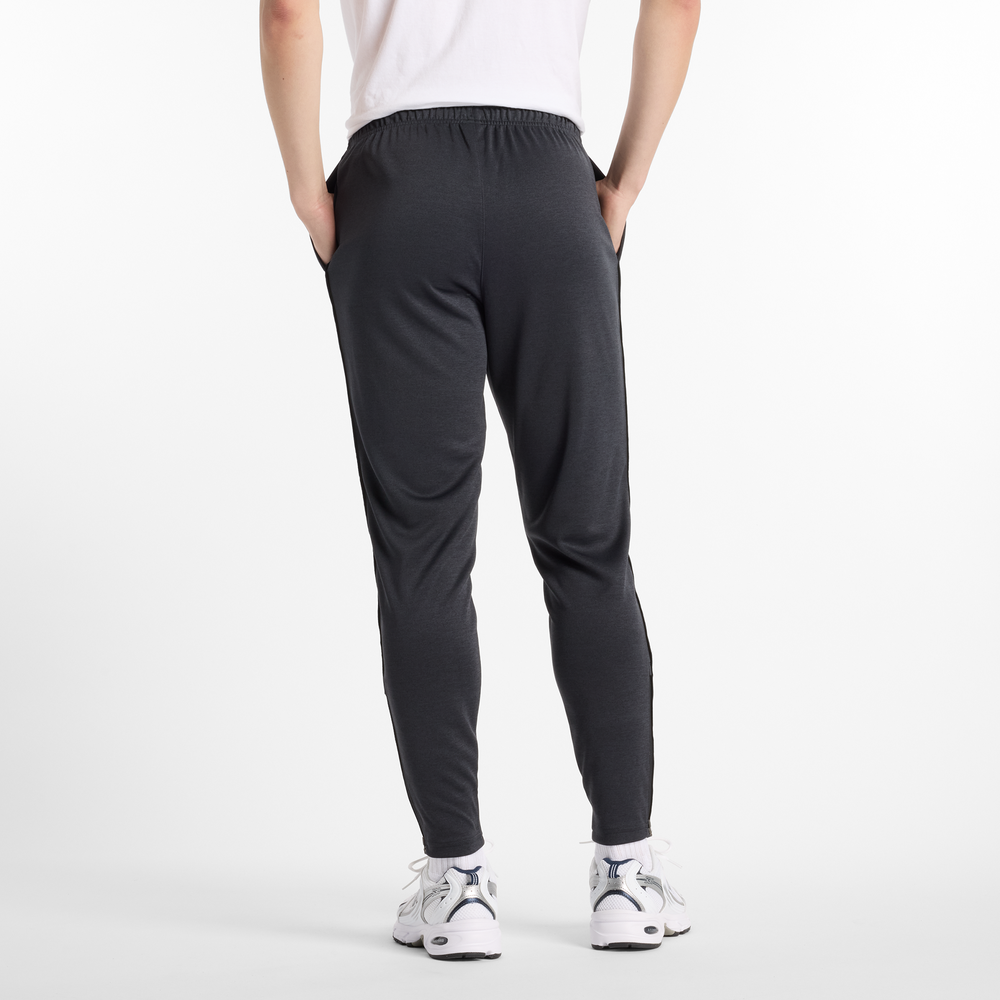 Férfi nadrág New Balance MP51905BK – fekete