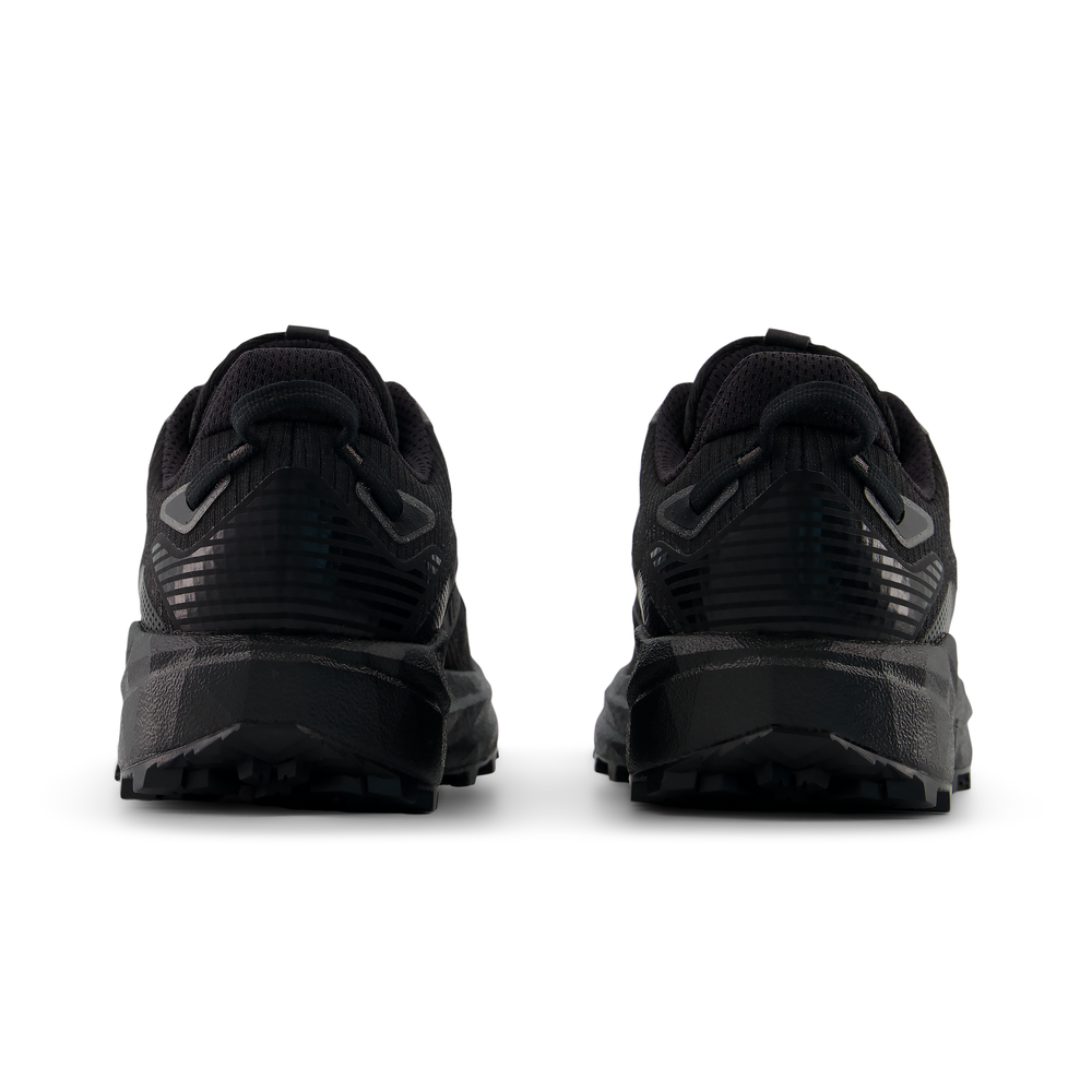 Női futócipő New Balance FuelCell Rebel Rebel Trail WRBT5CX – fekete