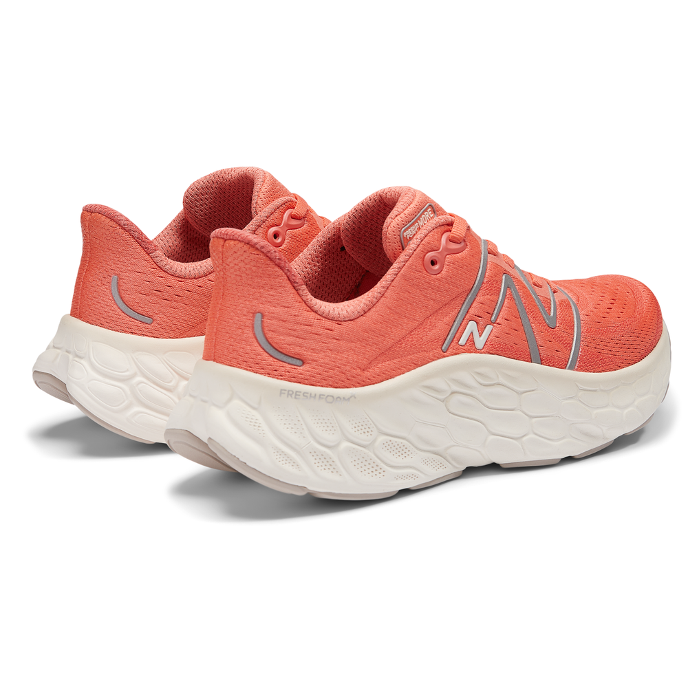 Női futócipő New Balance Fresh Foam X More v4 WMORCJ4 – piros