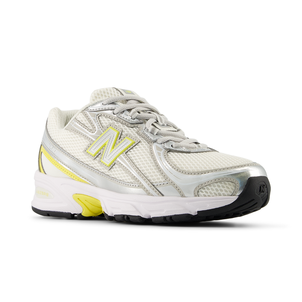 Gyermekcipő New Balance G7402I5 – fehér