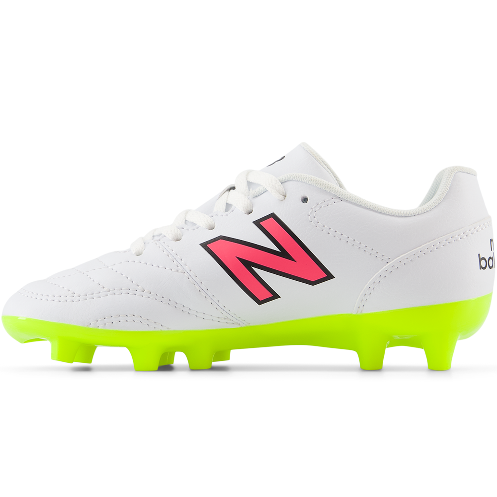 Gyermek focicipő New Balance 442 ACADEMY JNR FG V2 JS43FWH2 – fehér