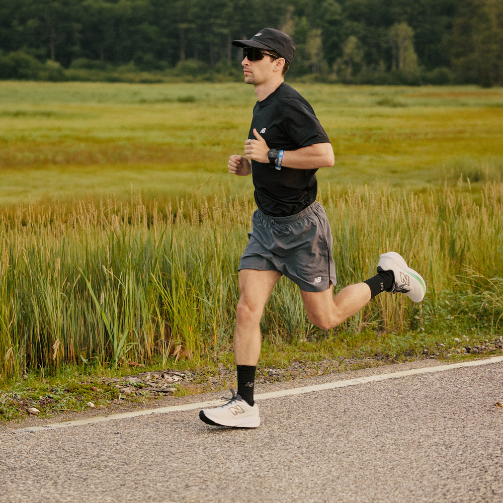 Férfi cipő New Balance Fresh Foam 680 v9 M68025Z – fehér