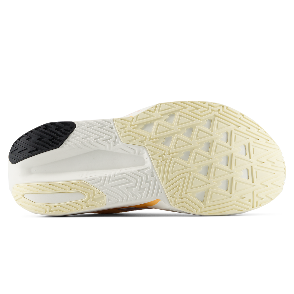 Női futócipő New Balance FuelCell Rebel v5 WFCX8KC – narancssárga