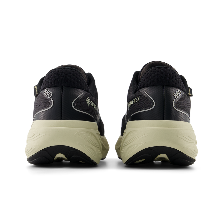 Ni cip New Balance Fresh Foam X 880 v15 Gore-Tex W880GB15  fekete