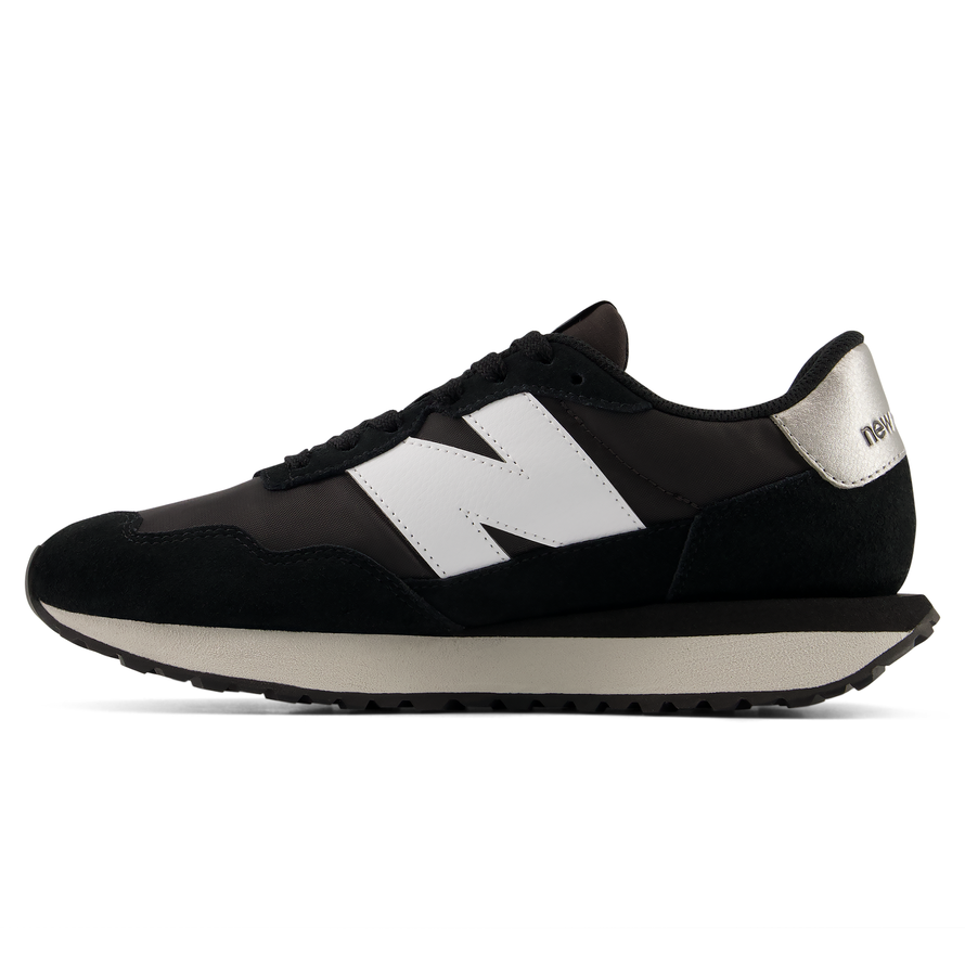Női cipő New Balance W23731P – fekete