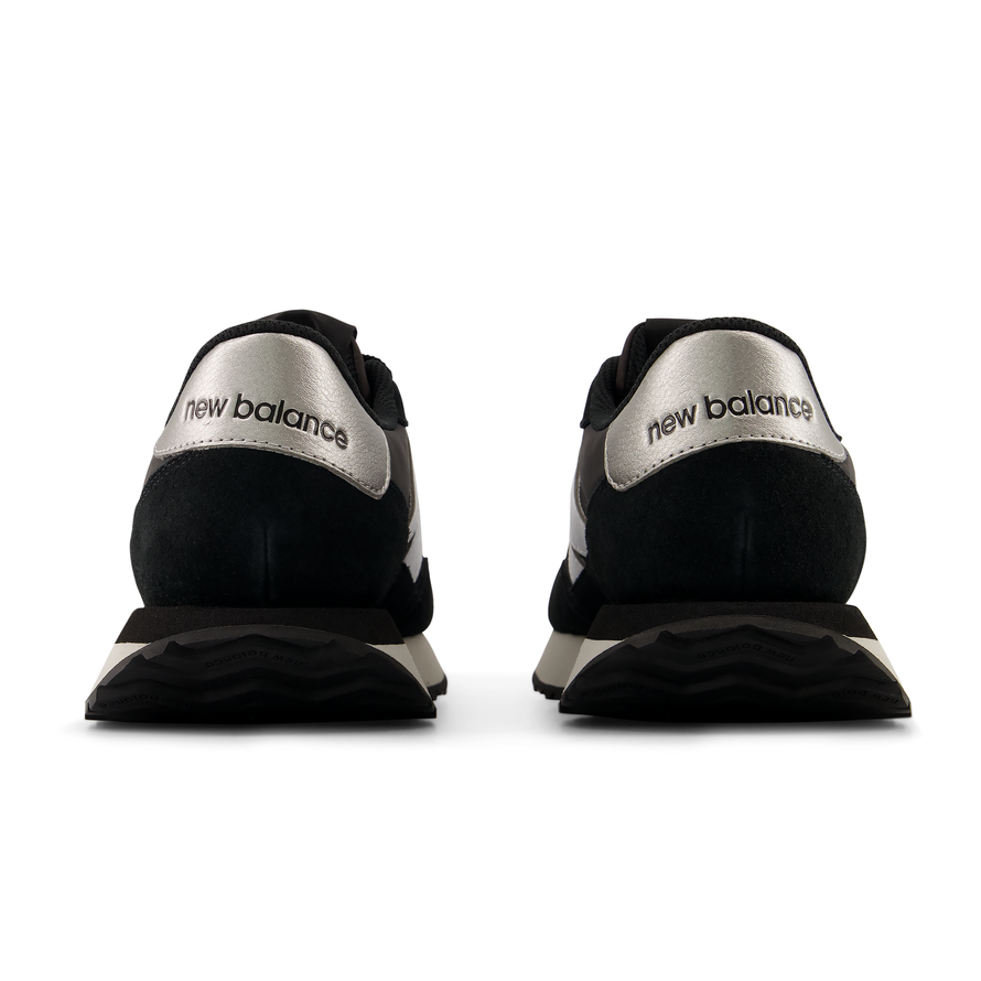 Női cipő New Balance W23731P – fekete