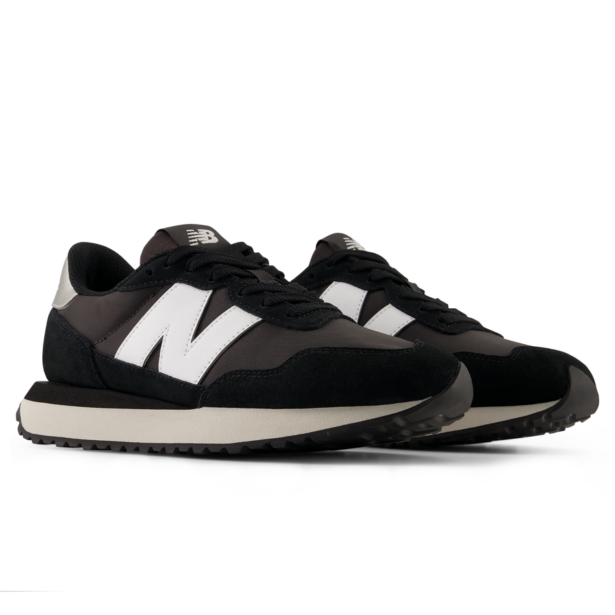 Női cipő New Balance W23731P – fekete