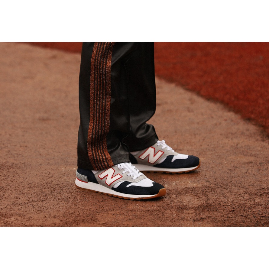 New Balance klasszikus cipő M670GNW férfi, szürke-sötétkék
