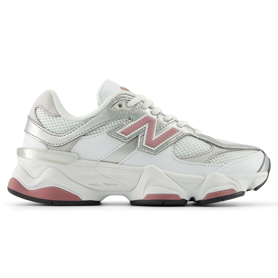 Gyermekcipő New Balance G906082T – fehér