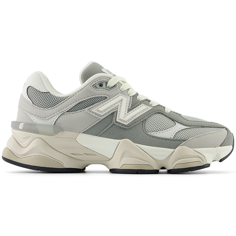 

Gyermekcipő New Balance GC9060EM – szürke
