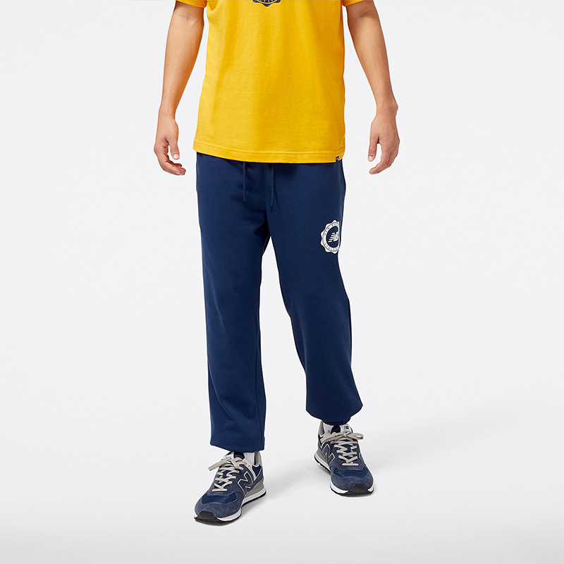 

Férfi nadrág New Balance MP31902NNY – sötétkék