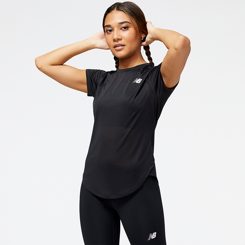 

Női póló New Balance WT23222BK – fekete