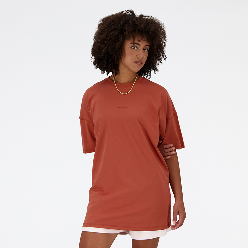 

Női póló New Balance WT23556MHY – barna