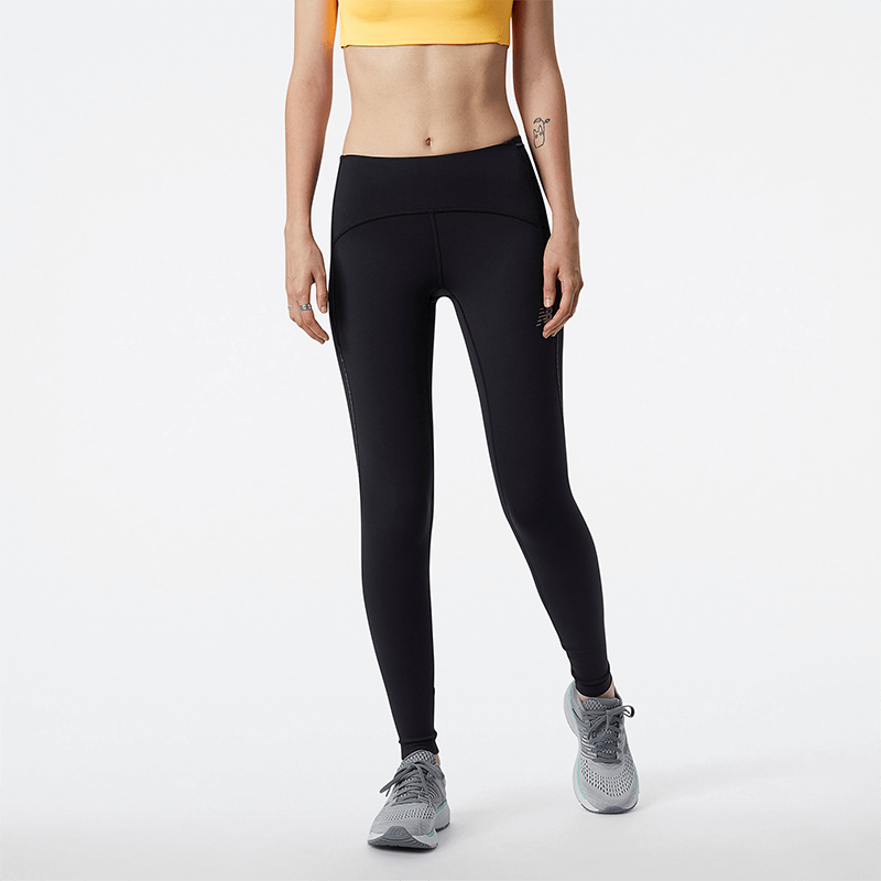 

Női szabadidőnadrág New Balance WP21273BK
