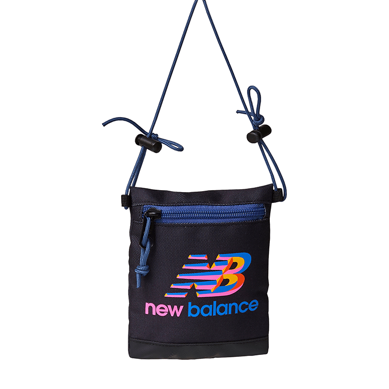 

Övtáska New Balance LAB21004BM – fekete
