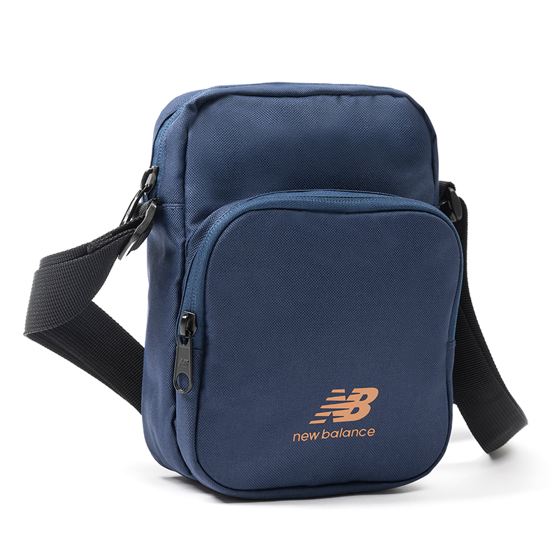 

Övtáska New Balance LAB23124NNY – sötétkék
