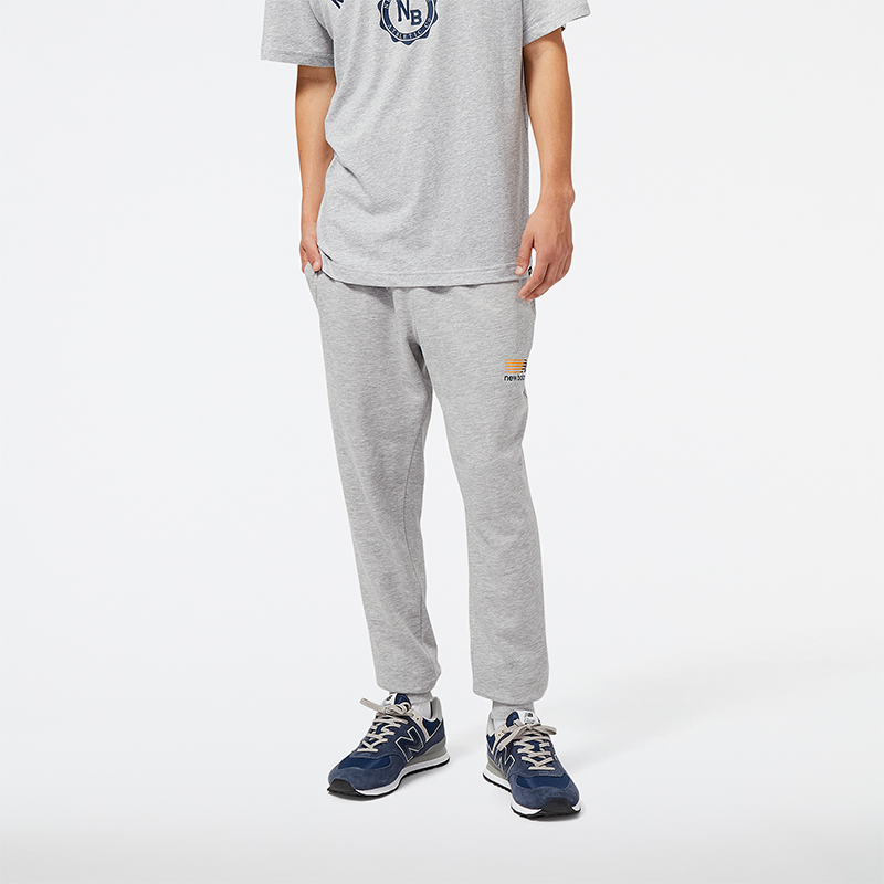 

Férfi nadrág New Balance MP23901AGM – szürke
