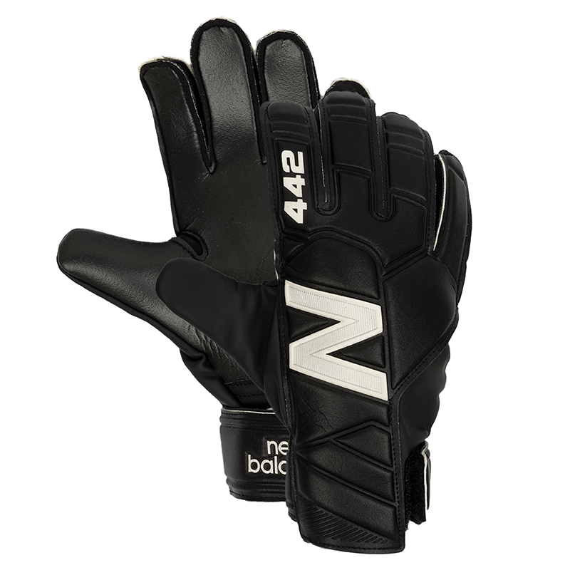 

Kapuskesztyű New Balance GK23004MBKW – fekete